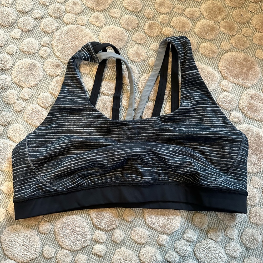 lululemon sports bra